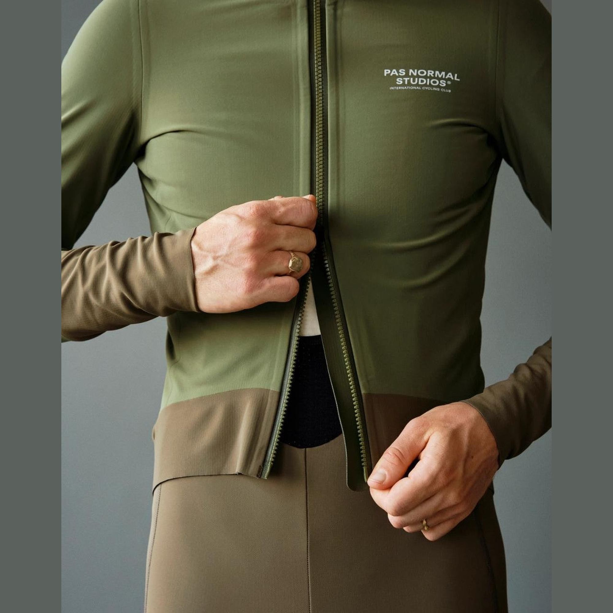 Pas Normal Studios - Mechanism Thermal Jacket - Army Green/Dark Stone