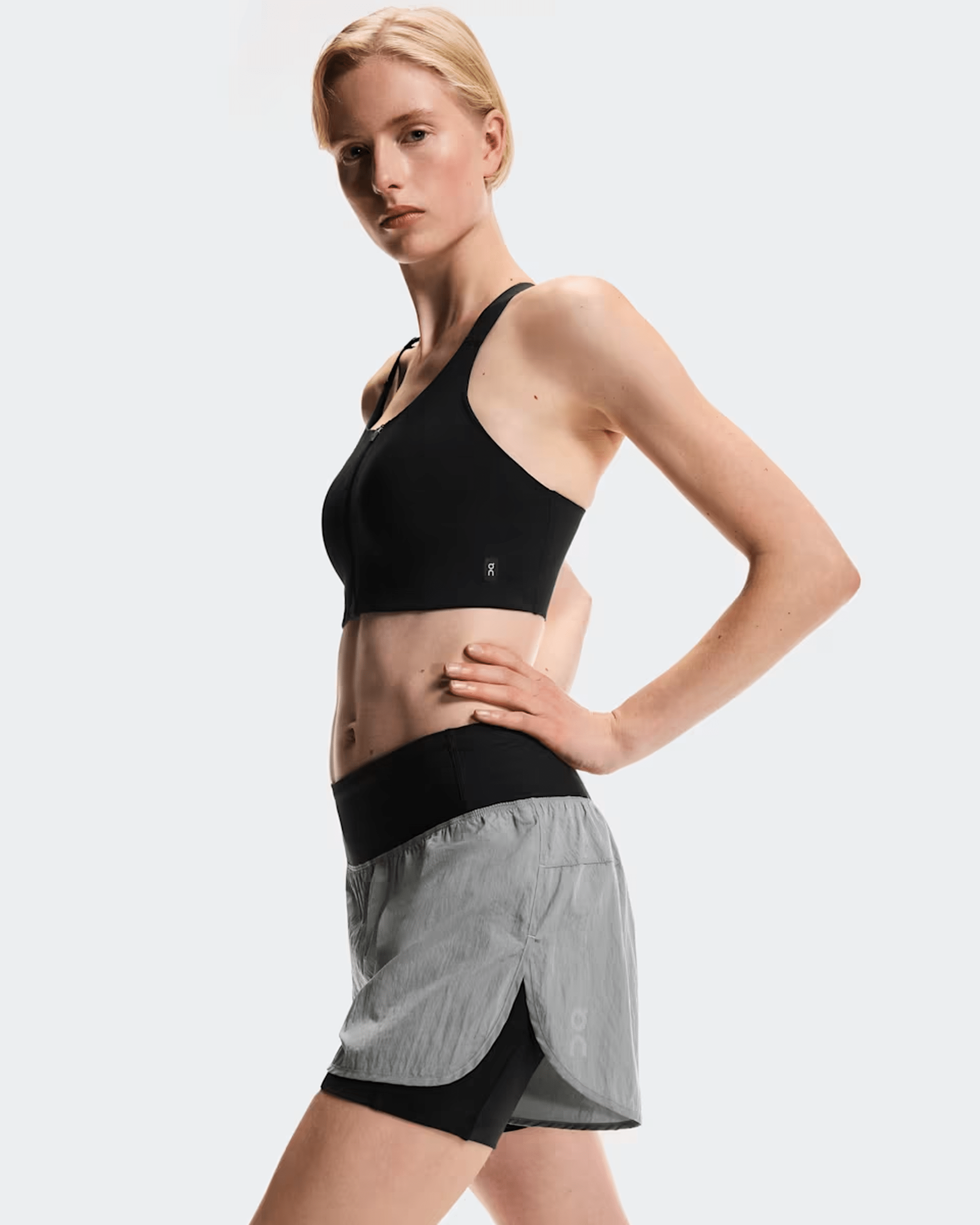 On Running - Performance Volt Shorts Dames