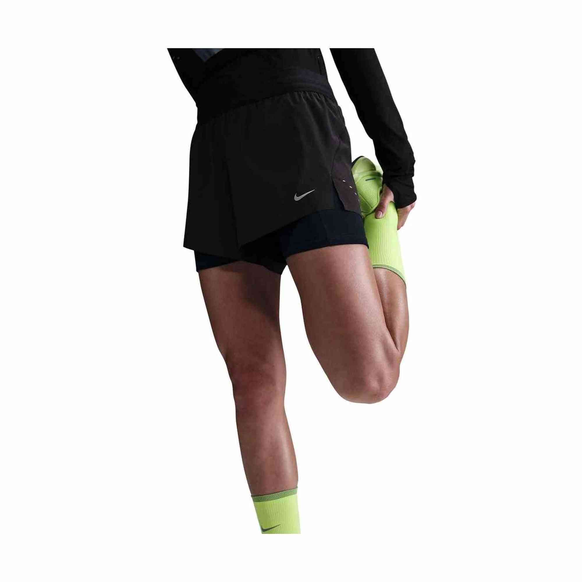 Nike - Swift Dri-FIT Mid-Rise 2-in-1 Running Shorts Dames