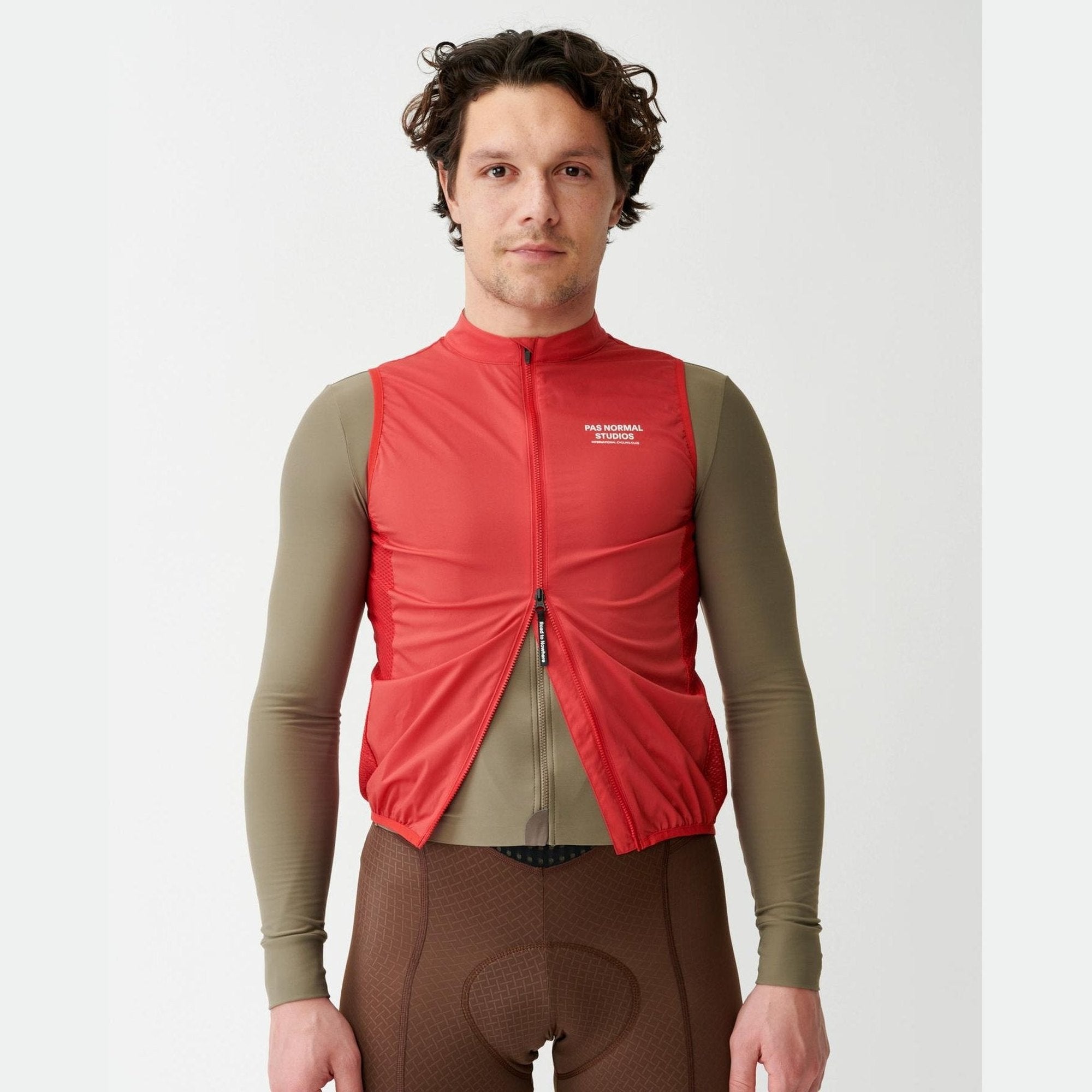 Pas Normal Studios - Mechanism Stow Away Gilet - Deep Red
